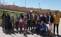 کاشت ۱۰۰ نهال مثمر در شبکه بهداشت و درمان اردل به نام شهدای جنگ رمضان